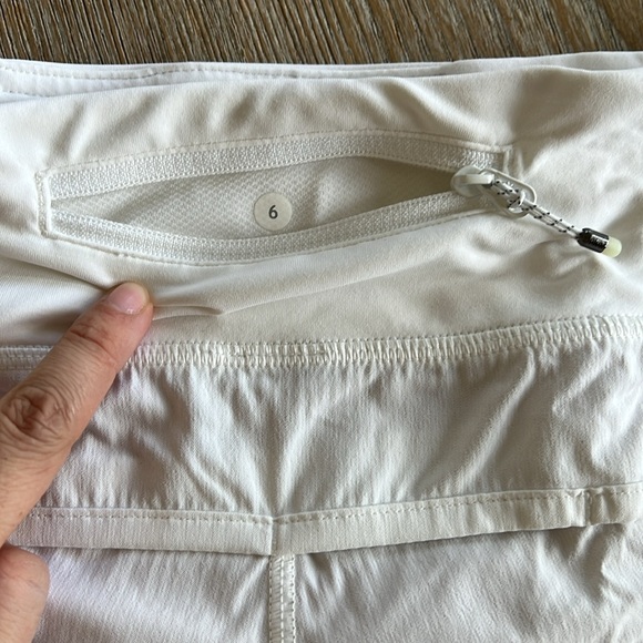 Lululemon speed shorts 6 white - Picture 3 of 5